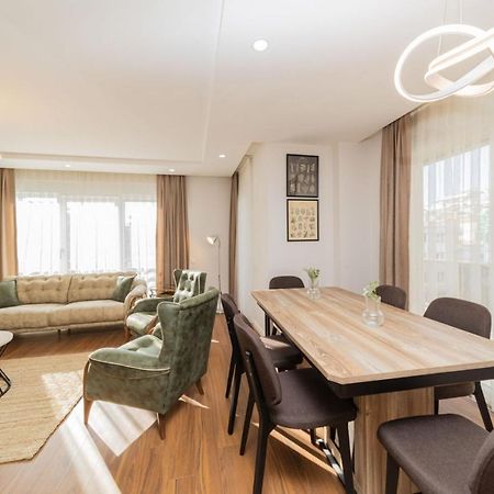 Central Flat With Balcony Near Sea In Muratpasa Apartment Antalya Ngoại thất bức ảnh