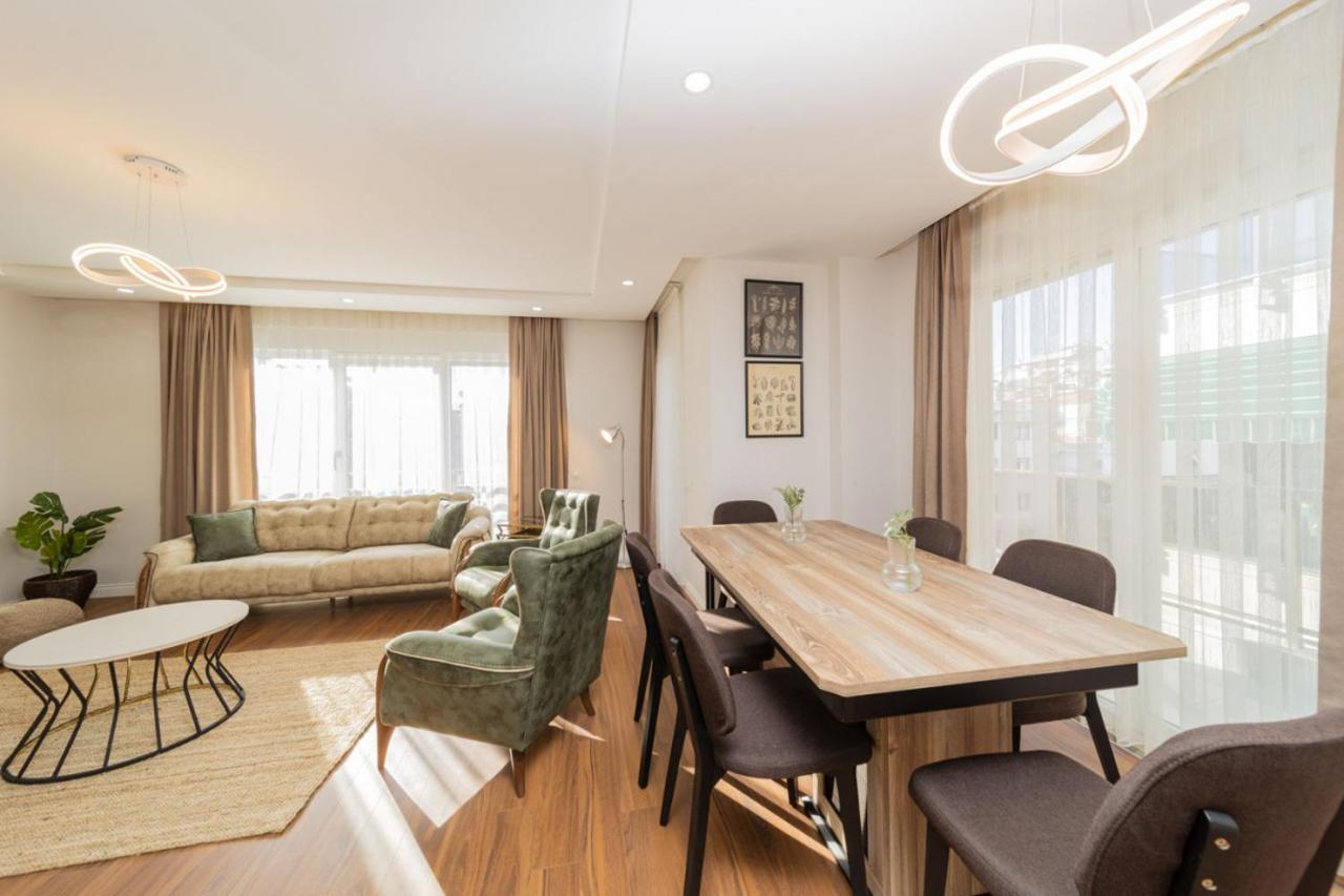 Central Flat With Balcony Near Sea In Muratpasa Apartment Antalya Ngoại thất bức ảnh