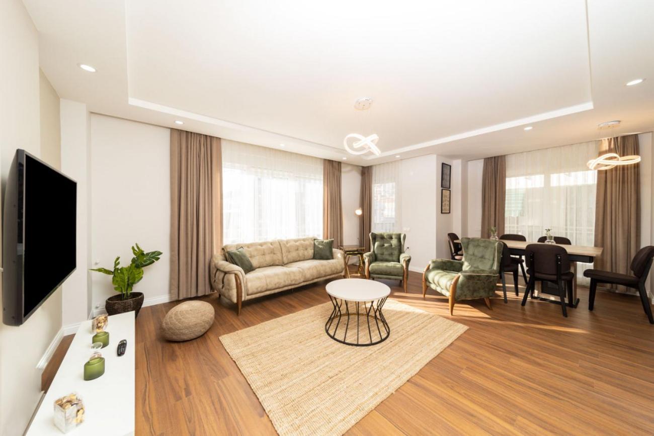 Central Flat With Balcony Near Sea In Muratpasa Apartment Antalya Ngoại thất bức ảnh