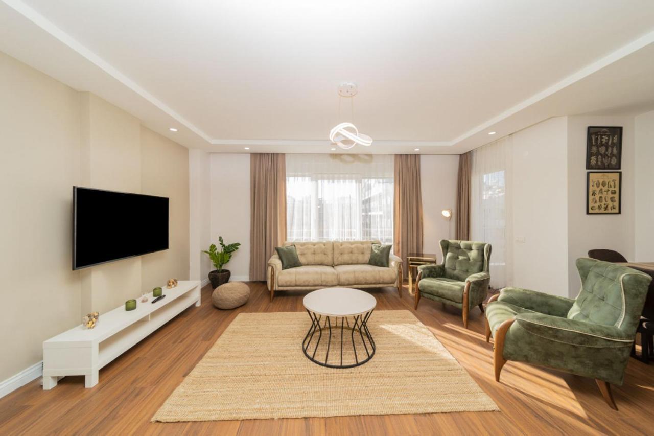 Central Flat With Balcony Near Sea In Muratpasa Apartment Antalya Ngoại thất bức ảnh